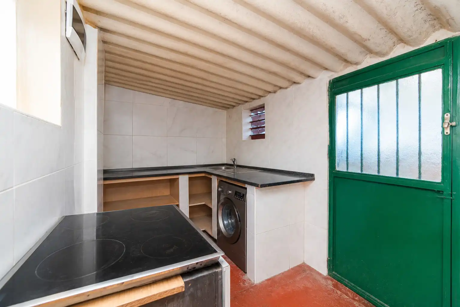 Küche von Einfamilien-Reihenhaus zum Verkauf in Almorox mit Terrasse, Abstellraum und Möbliert