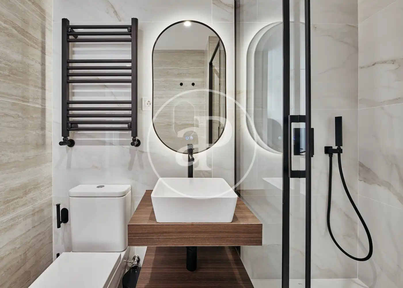 Bathroom of Flat for sale in Madrid  with Air Conditioner, Heating and Furnished