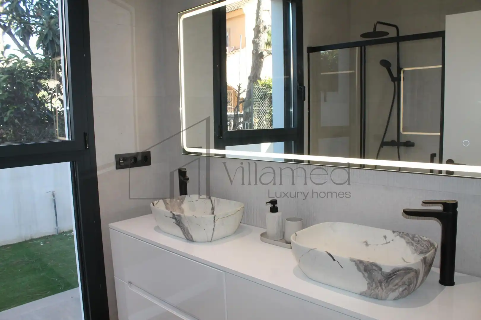Bany de Casa o xalet de lloguer en L'Eliana amb Aire condicionat, Jardí privat i Terrassa