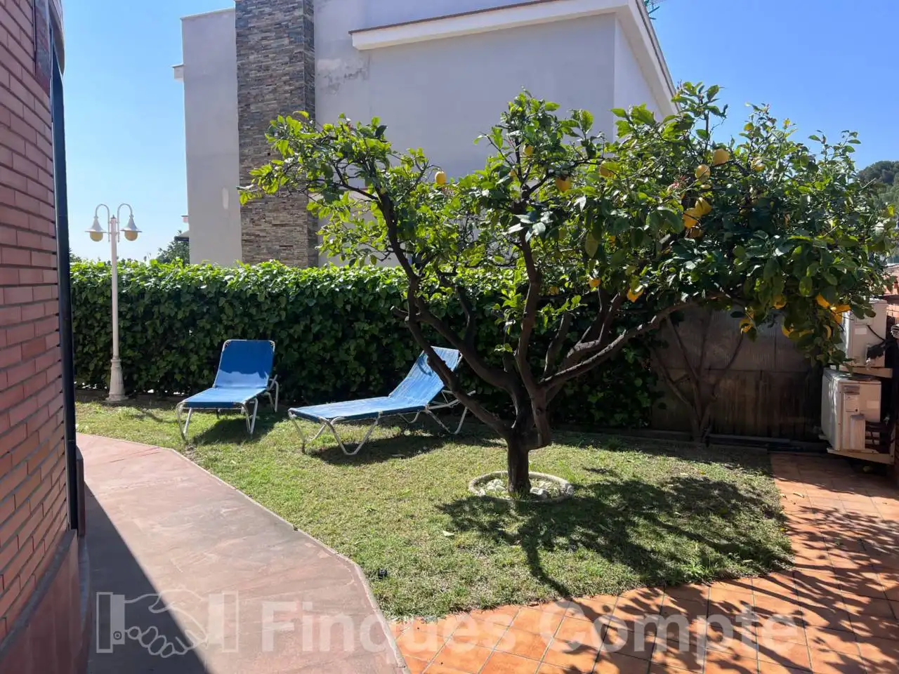 Houses for sale in Calle Montblanc, Roda de Berà
