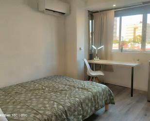 Bedroom of Flat to share in  Sevilla Capital  with Air Conditioner