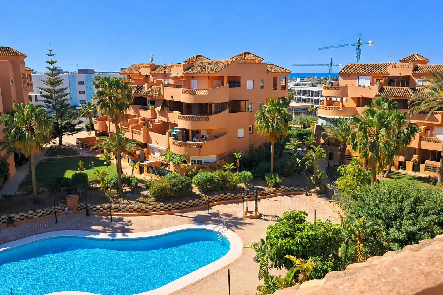 Apartamento con piscina en venta en Calle Mirafondo 2, imagen 4