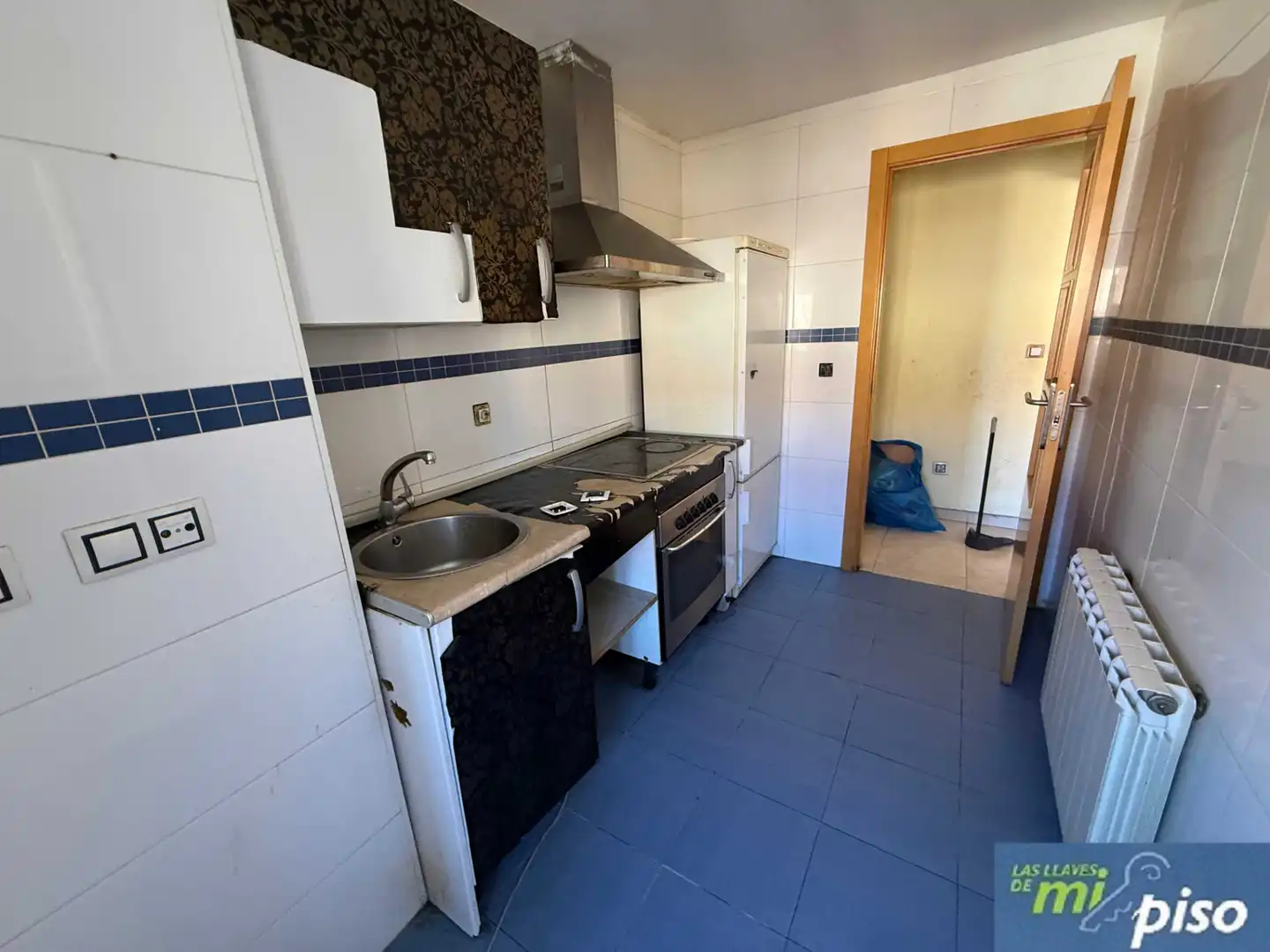 Kitchen of Flat for sale in Cabezón de Pisuerga, Valladolid