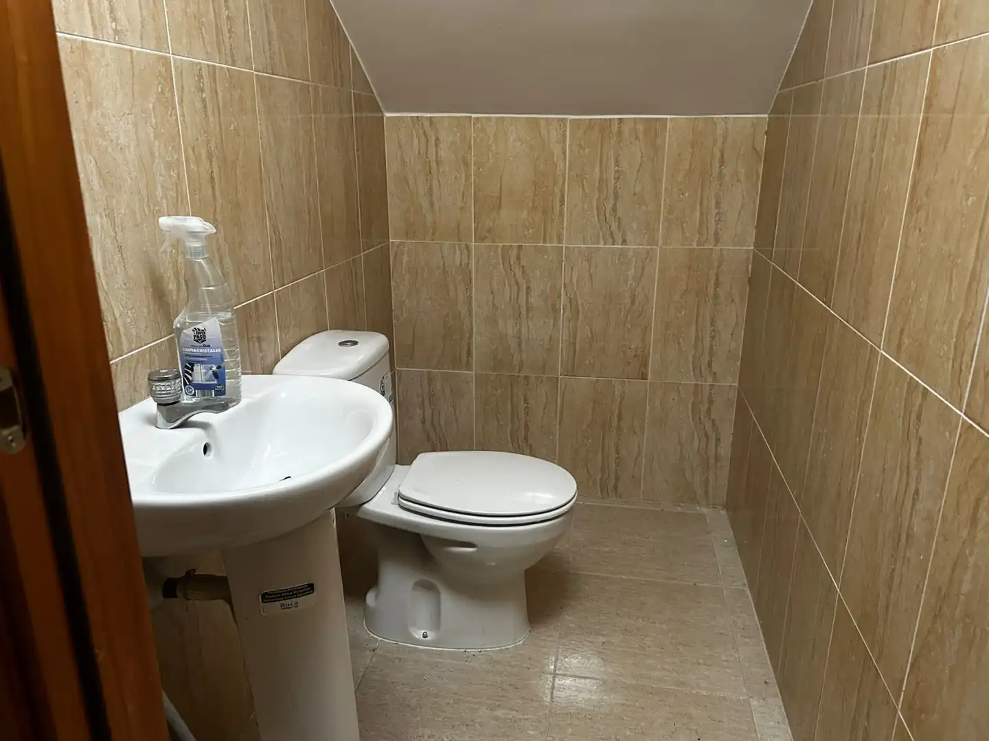 Badezimmer von Geschaftsraum zur Miete in Pineda de Mar