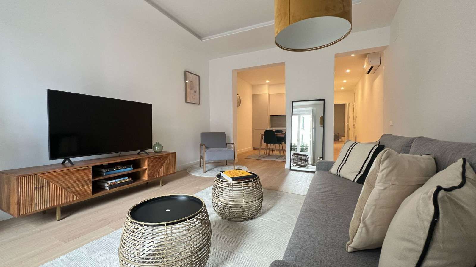 Sala d'estar de Estudi per a compartir en  Madrid Capital amb Aire condicionat, Calefacció i Terrassa
