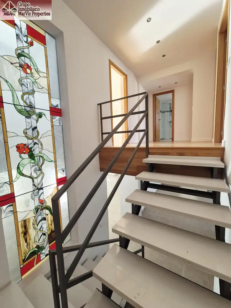 Casa aparellada amb terrassa en venda a L'Albir, imagen 16
