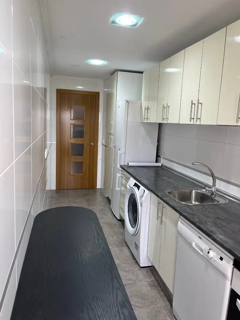 Kitchen of Flat for sale in Castellanos de Moriscos  with Heating, Parquet flooring and Furnished