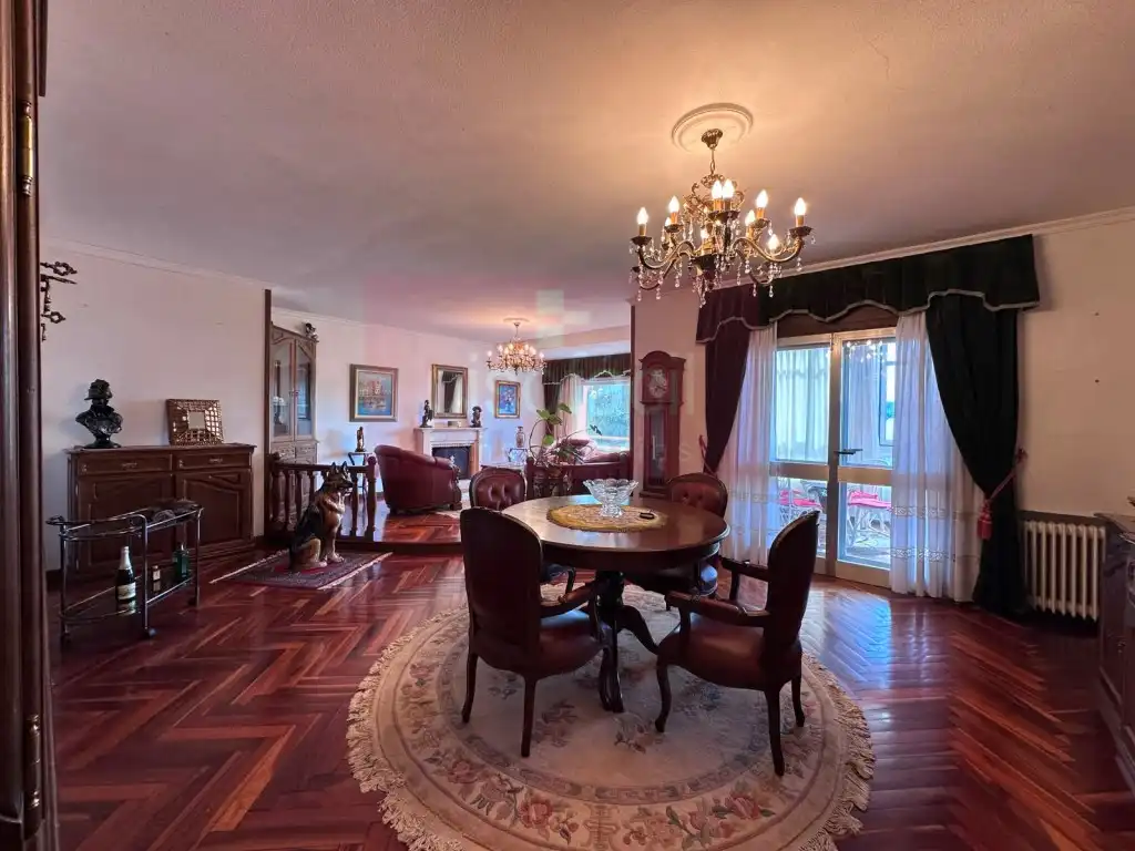 Comedor de Piso en venta en Lugo
