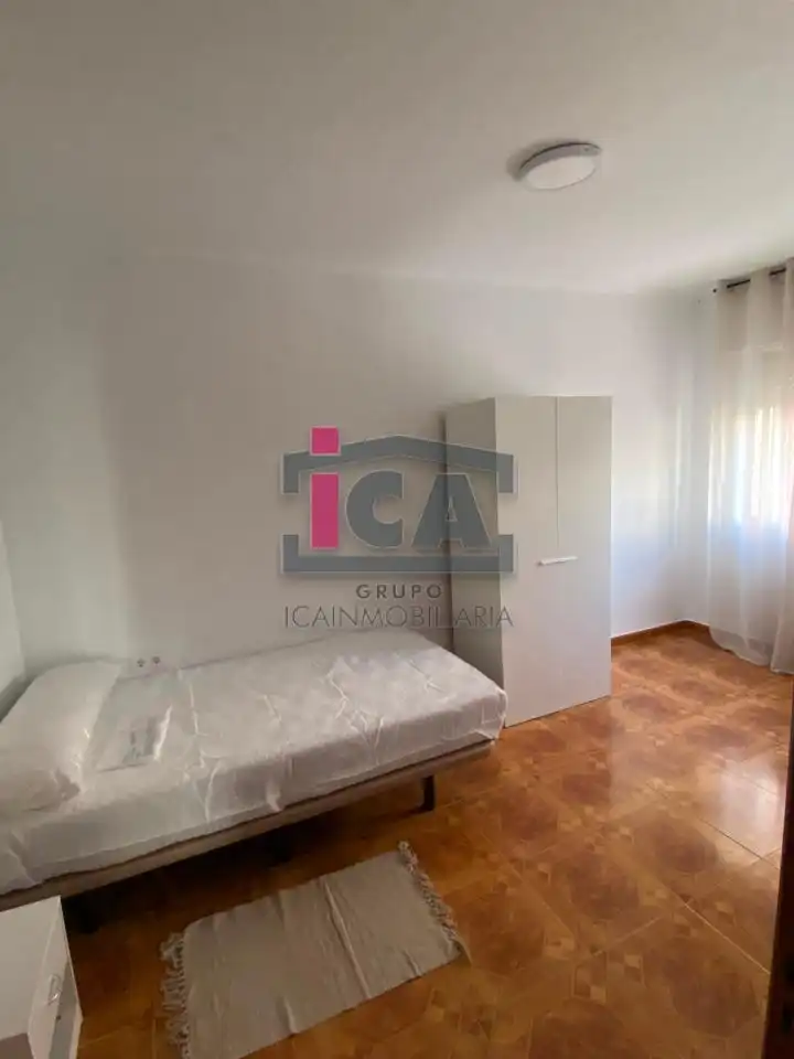 Flat with terrace to rent in CALLE ARGENTINA, imagen 5