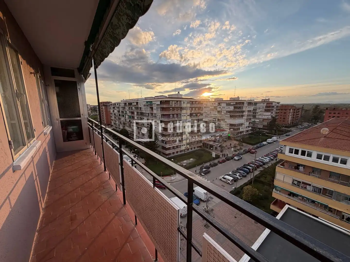 Vista exterior de Piso en venta en Madrid con Calefacción, Jardín privado y Parquet