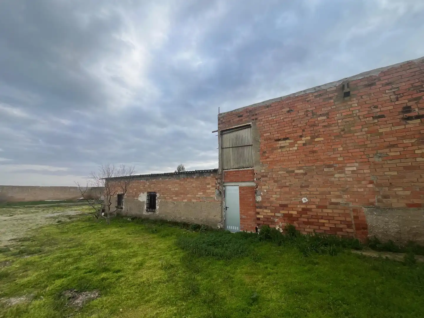 Vista exterior de Terreno industrial en venta en Bellvís