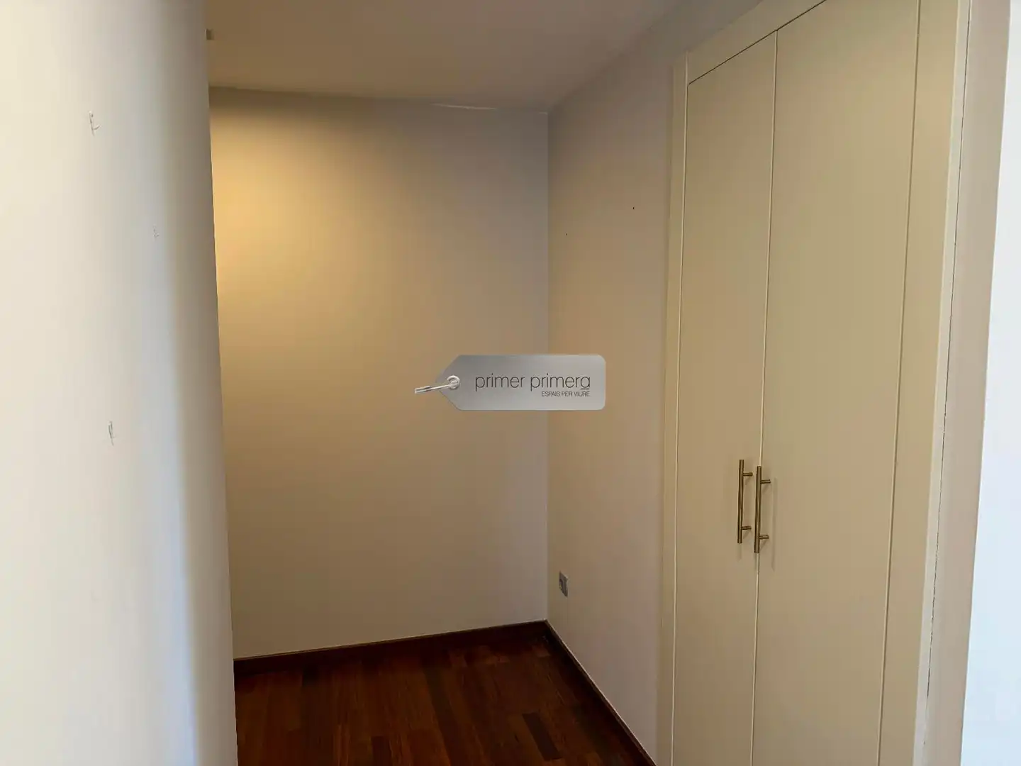 Piso de alquiler en Vilanova i la Geltrú con Aire acondicionado, Calefacción y Parquet