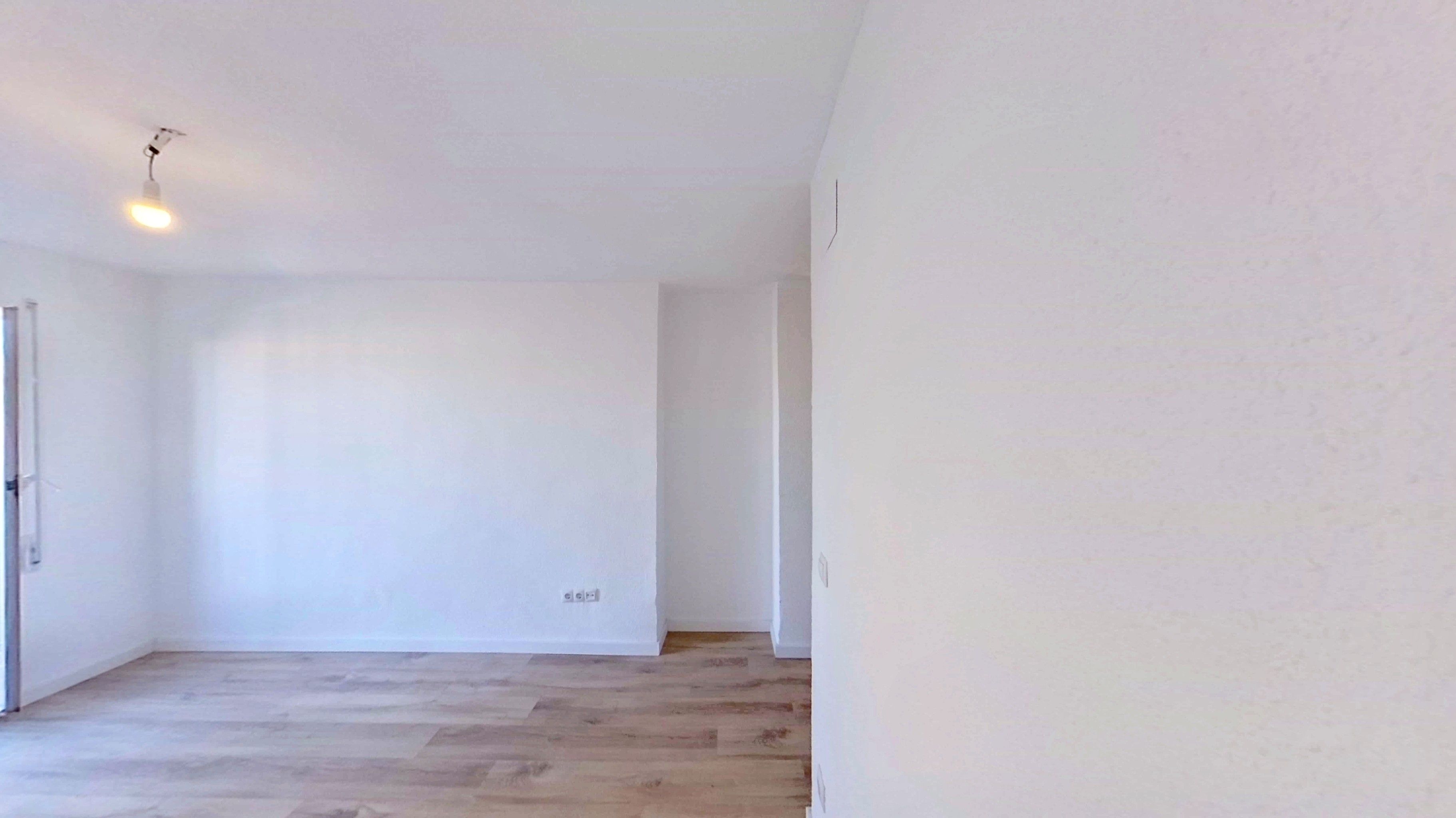 Habitación de Apartamento de alquiler en  Madrid Capital con Horno y Se aceptan mascotas