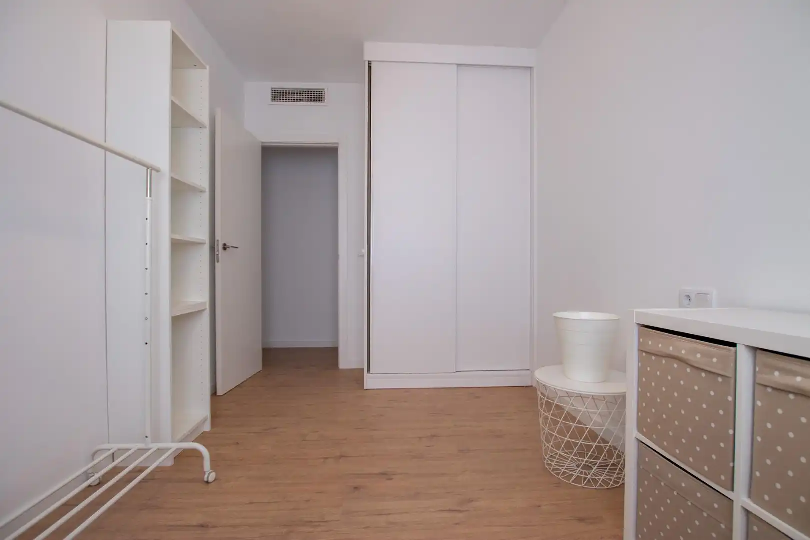 Habitación de Ático en venta en Águilas con Aire acondicionado, Terraza y Amueblado