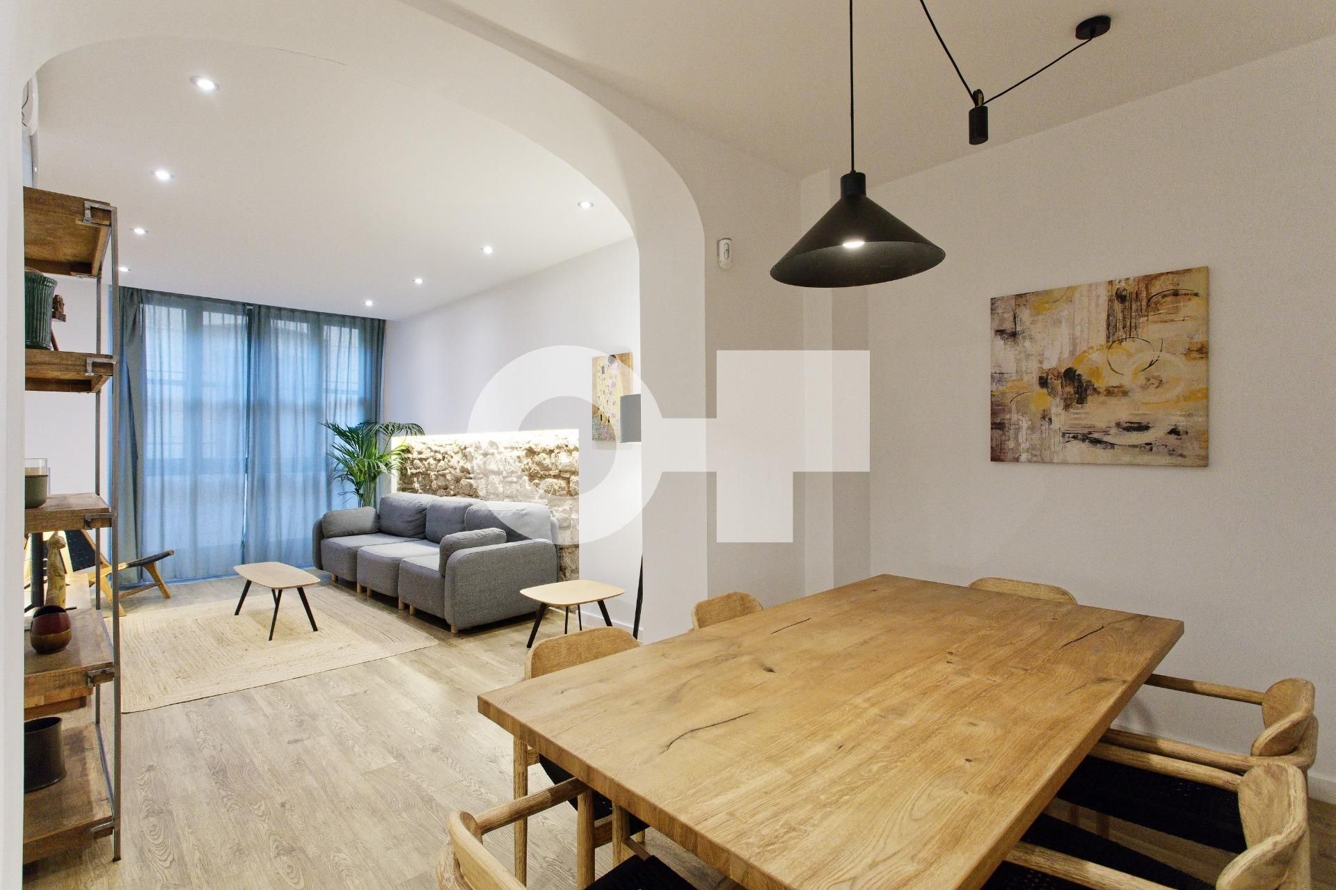 Sala de estar de Planta baja en venta en  Barcelona Capital con Aire acondicionado, Calefacción y Parquet