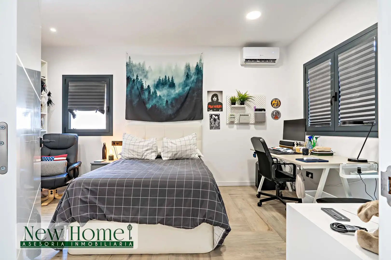Bedroom of Houses for sale in Roquetas de Mar  with Private garden, Terrace and Furnished