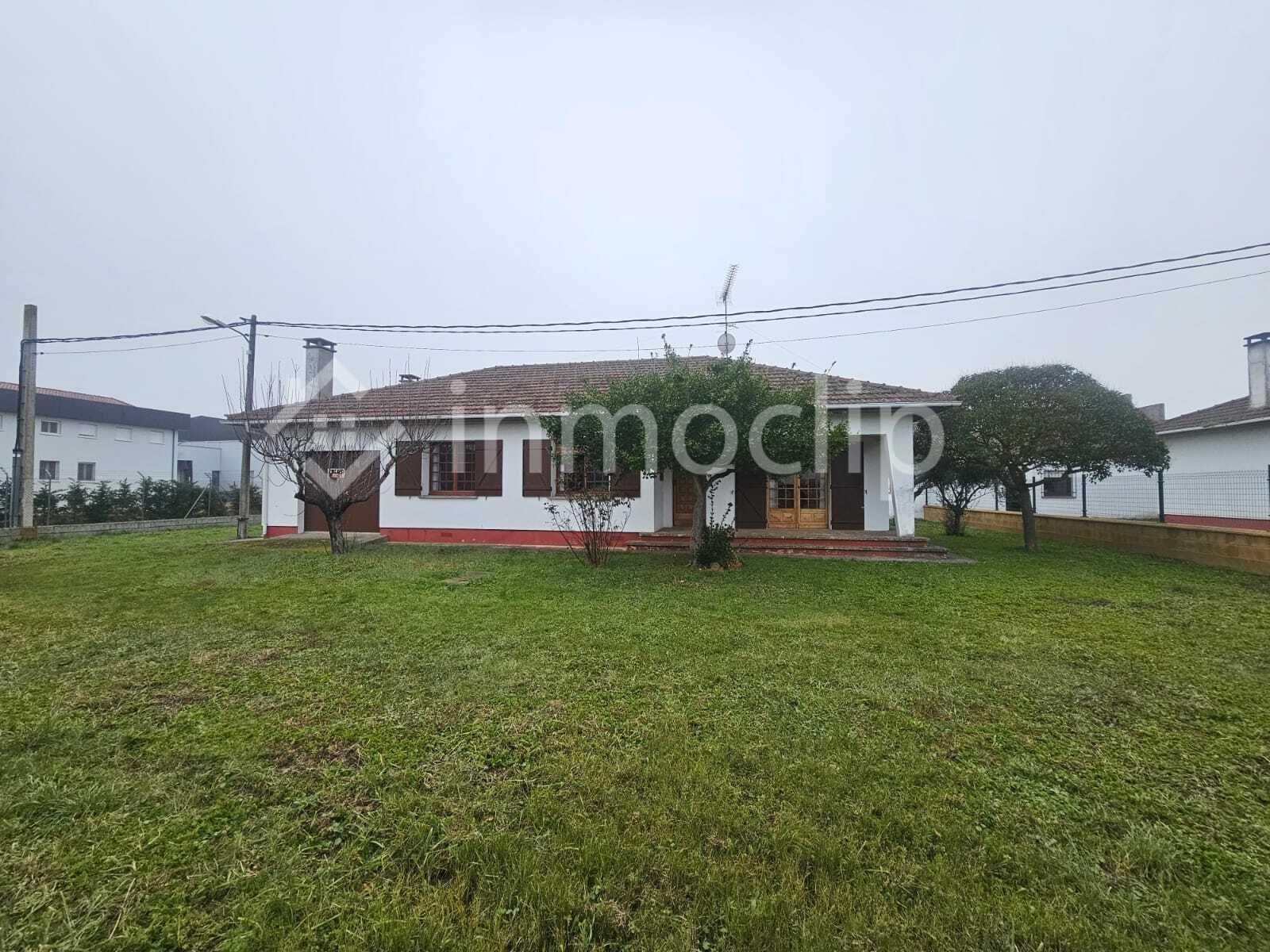 House or chalet for sale in La Fuente de San Esteban   with Heating, Storage room and Furnished