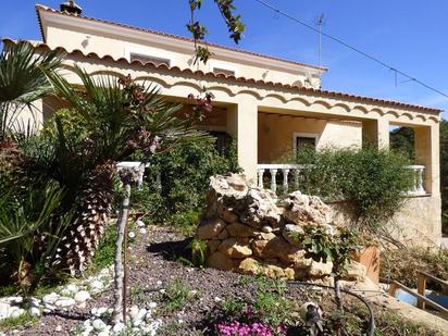 Vista exterior de Casa o xalet en venda en Finestrat amb Calefacció, Jardí privat i Terrassa