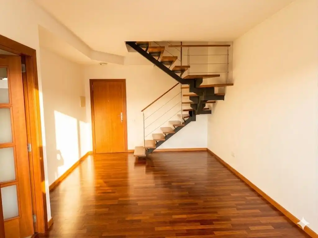 Maisonette zum Verkauf in Terrassa mit Heizung, Parkett und Terrasse