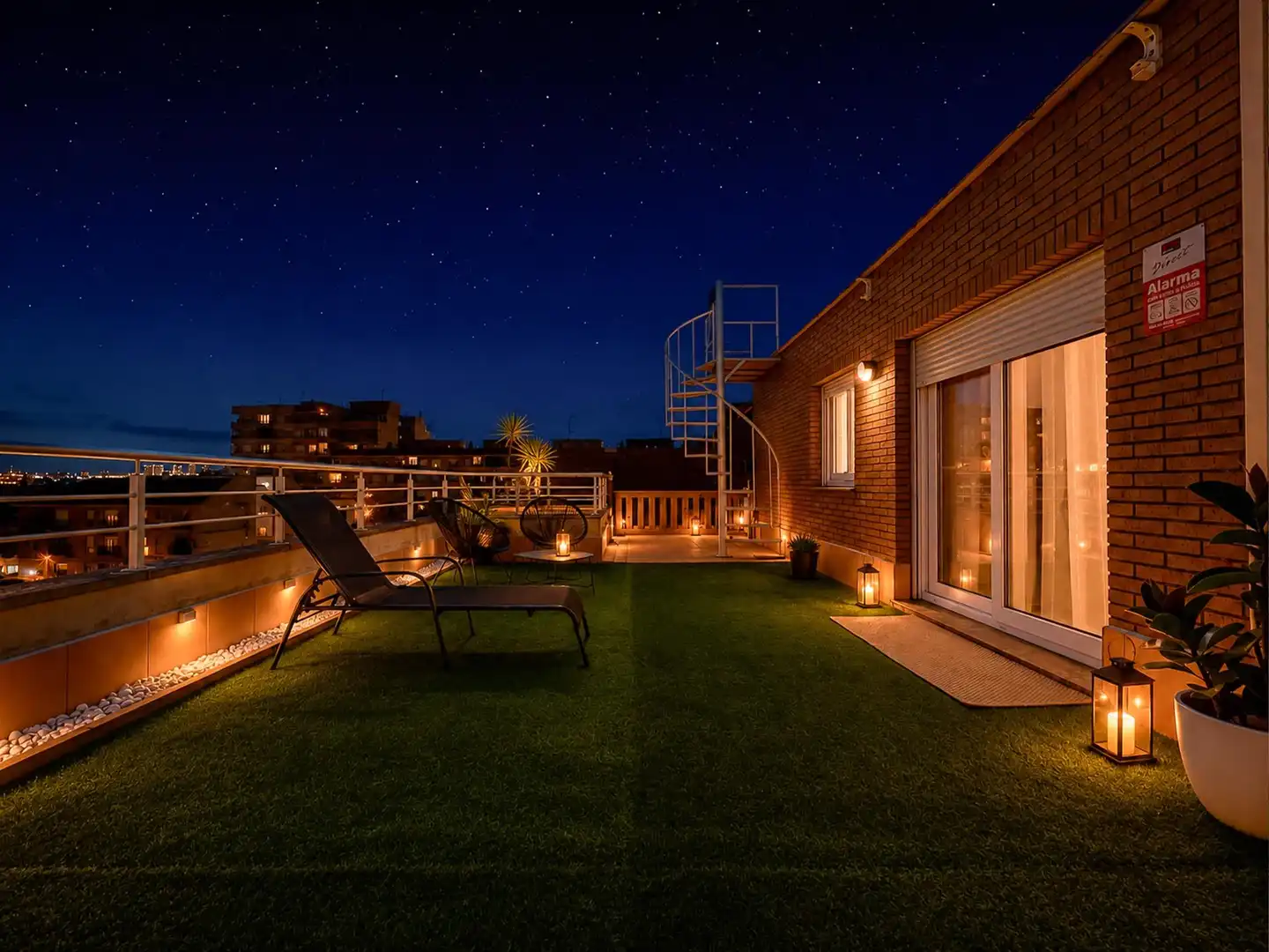 Terrasse von Dachboden zum Verkauf in Museros mit Klimaanlage, Terrasse und Abstellraum