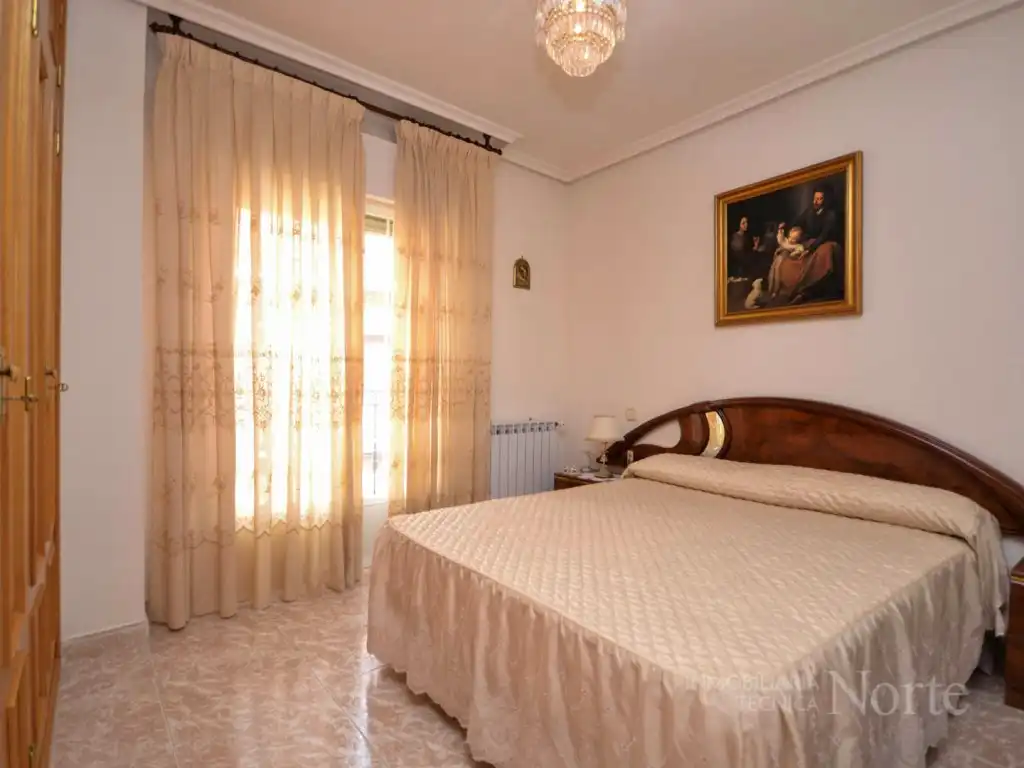 Dormitori de Casa o xalet en venda en Algete