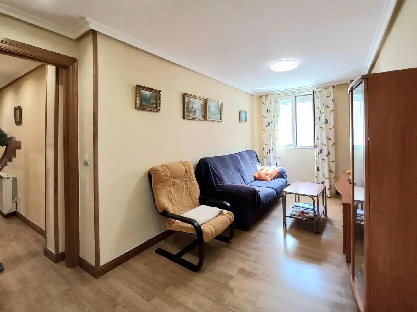 Wohnzimmer von Wohnung zum Verkauf in Burgos mit Heizung