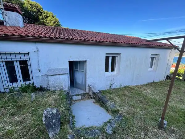 Vista exterior de Casa o xalet en venda en A Guarda   amb Jardí privat i Traster