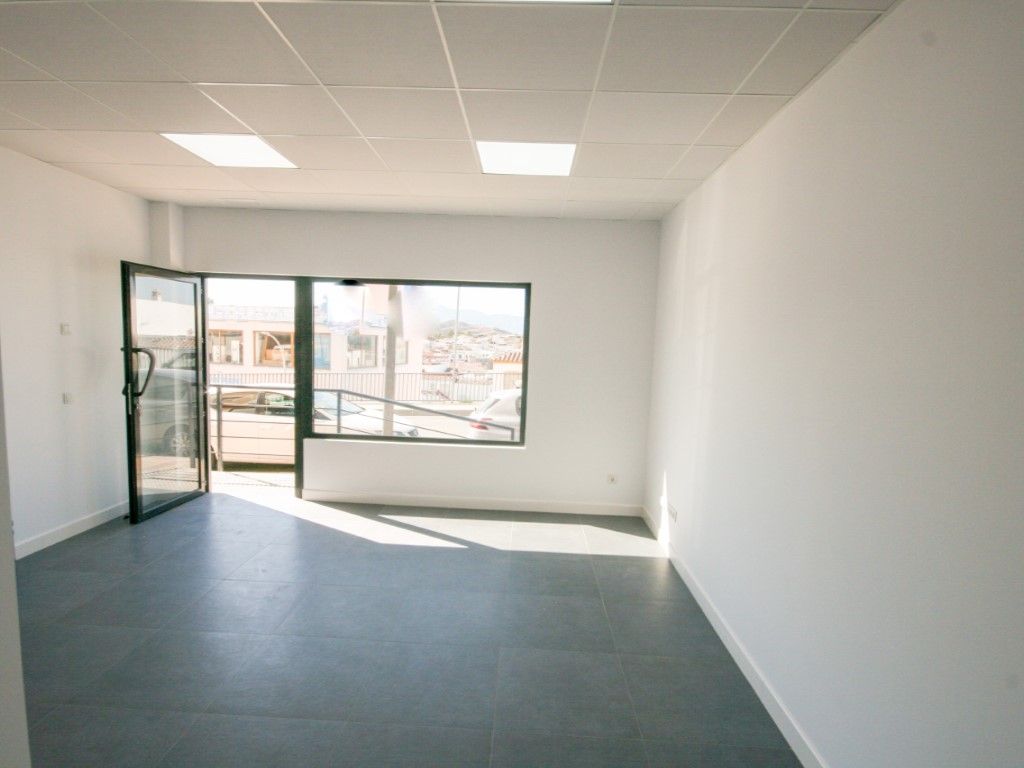 Oficina de lloguer a N/A, Coín