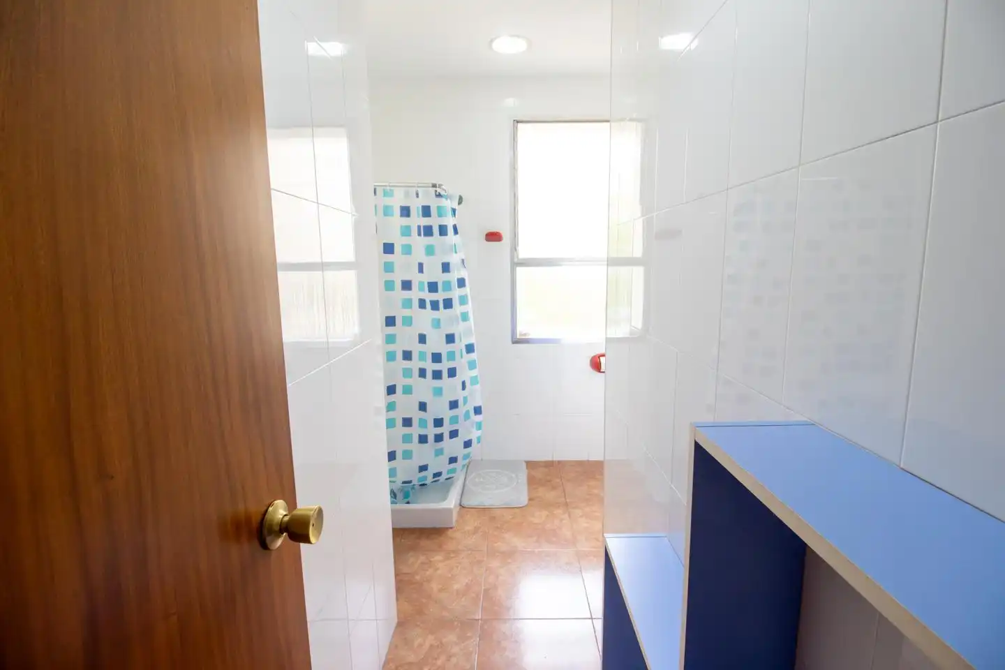 Badezimmer von Wohnung zur Miete in Valencia mit Möbliert