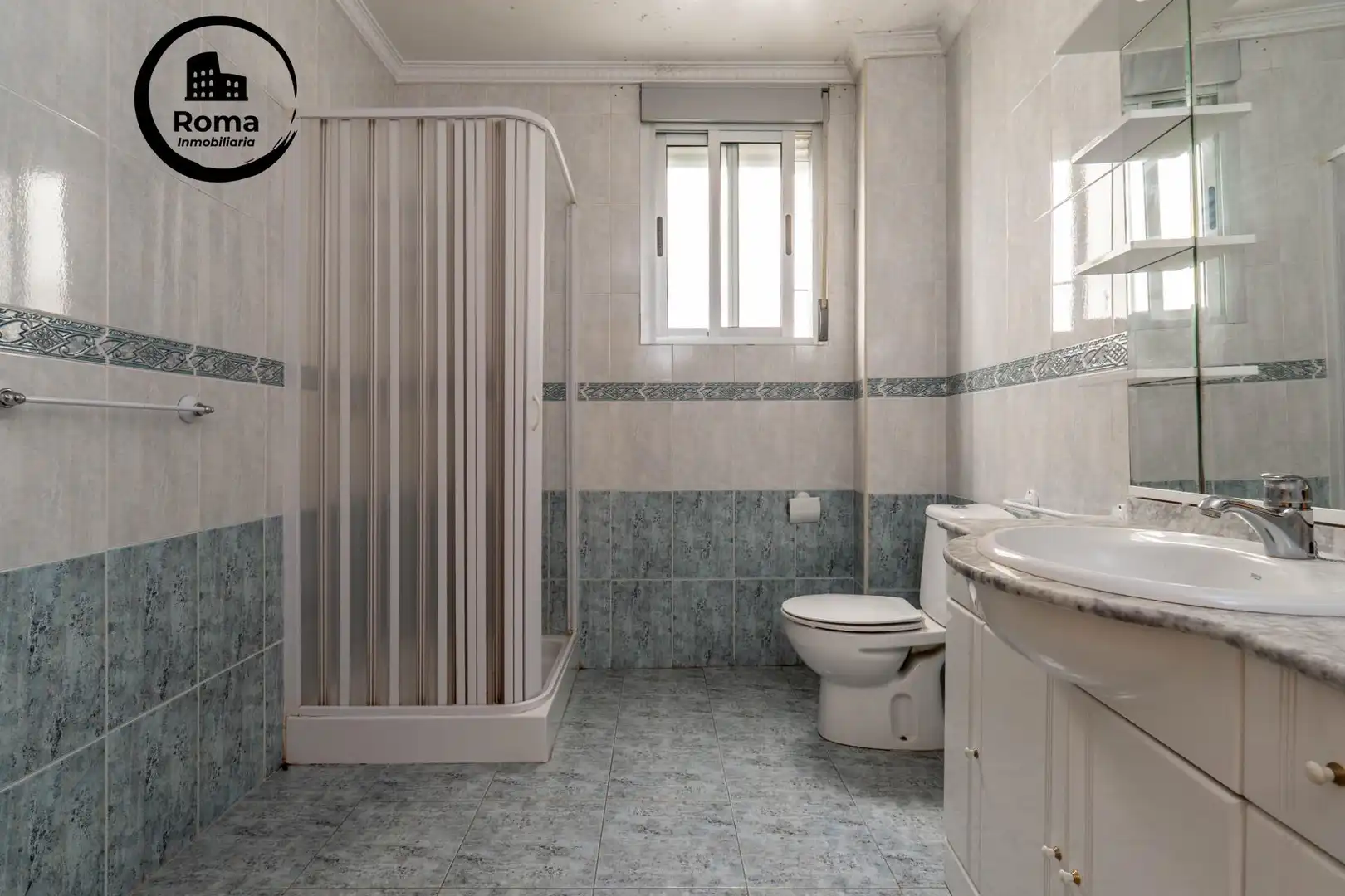 Bany de Casa o xalet en venda en Guadix