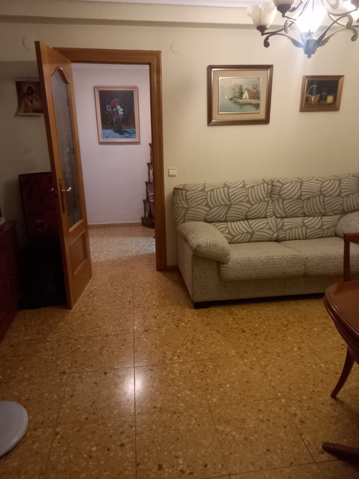 Flat for sale in  Valencia Capital  with Air Conditioner