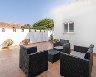Terrassa de Casa o xalet en venda en La Oliva amb Calefacció, Jardí privat i Terrassa