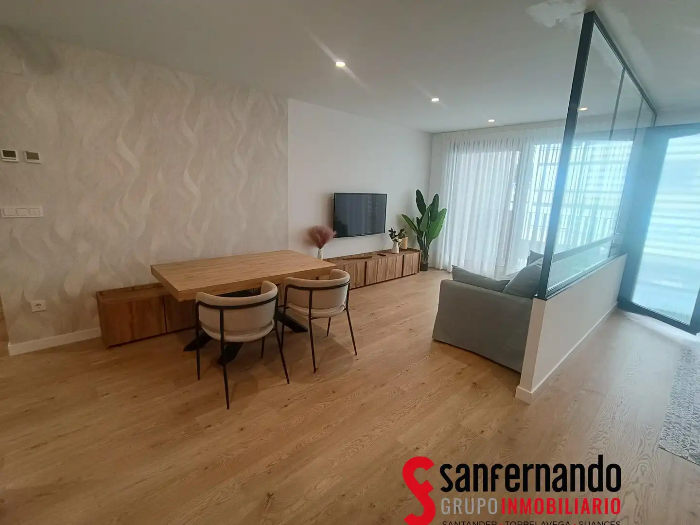 Wohnzimmer von Wohnung zur Miete in Santander mit Heizung, Möbliert und Balkon