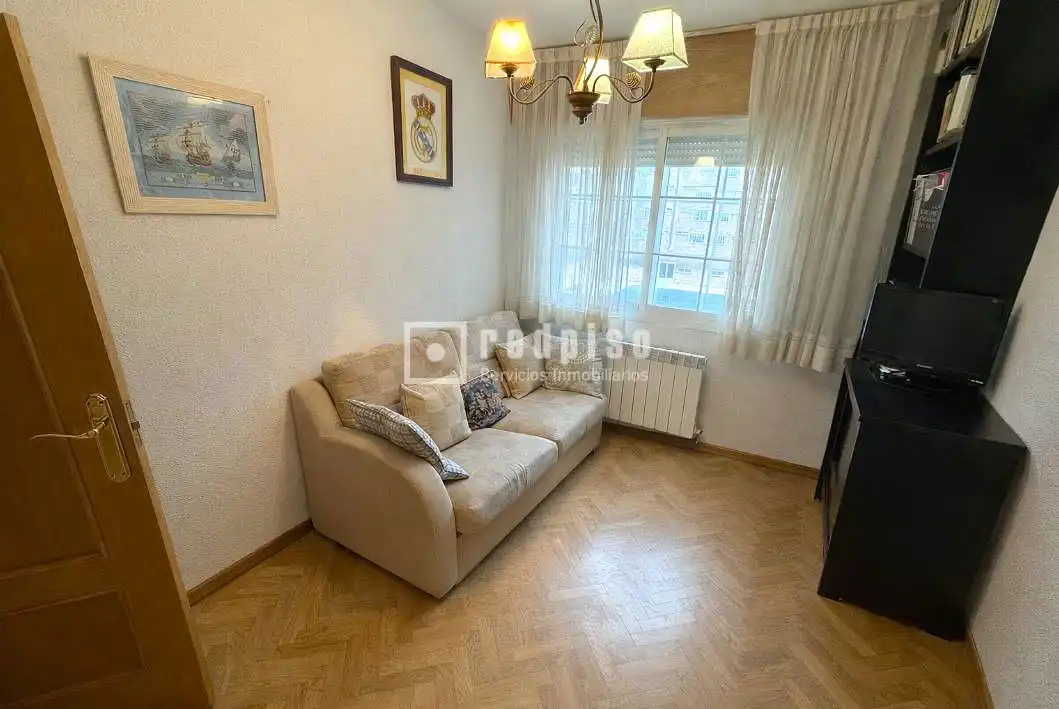 Schlafzimmer von Wohnung zum Verkauf in Coslada mit Heizung, Privatgarten und Terrasse