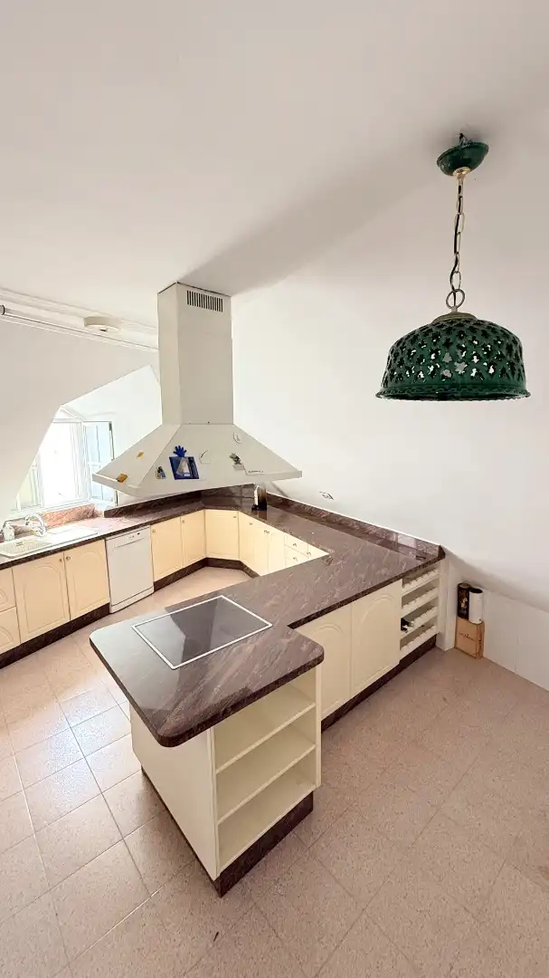Küche von Dachboden zum Verkauf in Vélez-Málaga mit Terrasse, Möbliert und Ofen