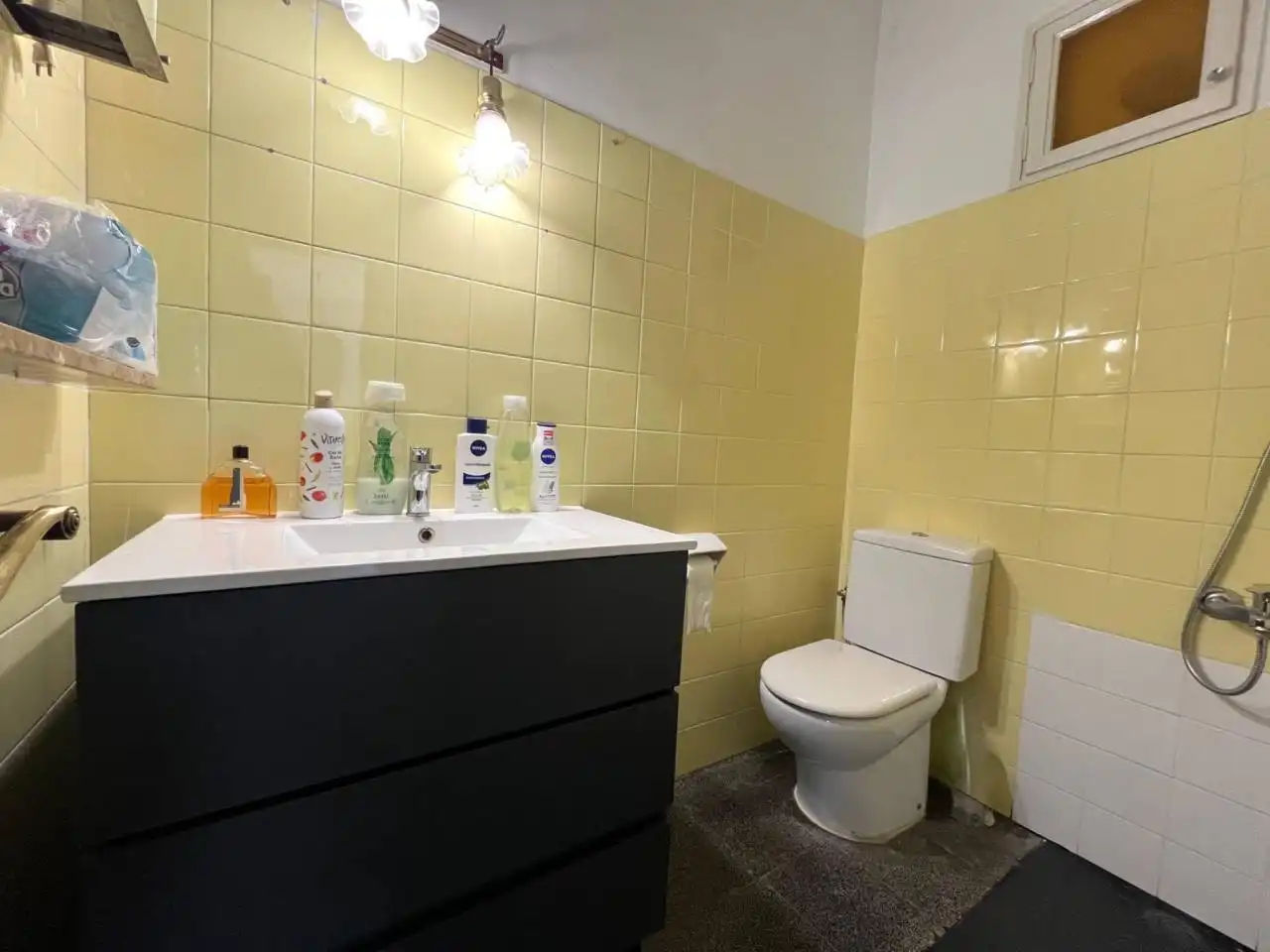 Bathroom of Houses for sale in Girona  with Air Conditioner, Heating and Private garden