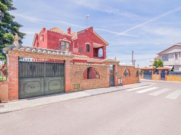 Villa in vendita a Calle RIVERA