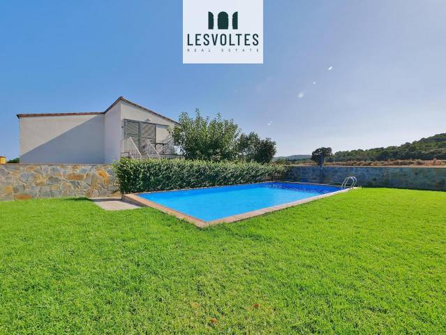 Piso en Alquiler en Carrer Poues en Llofriu