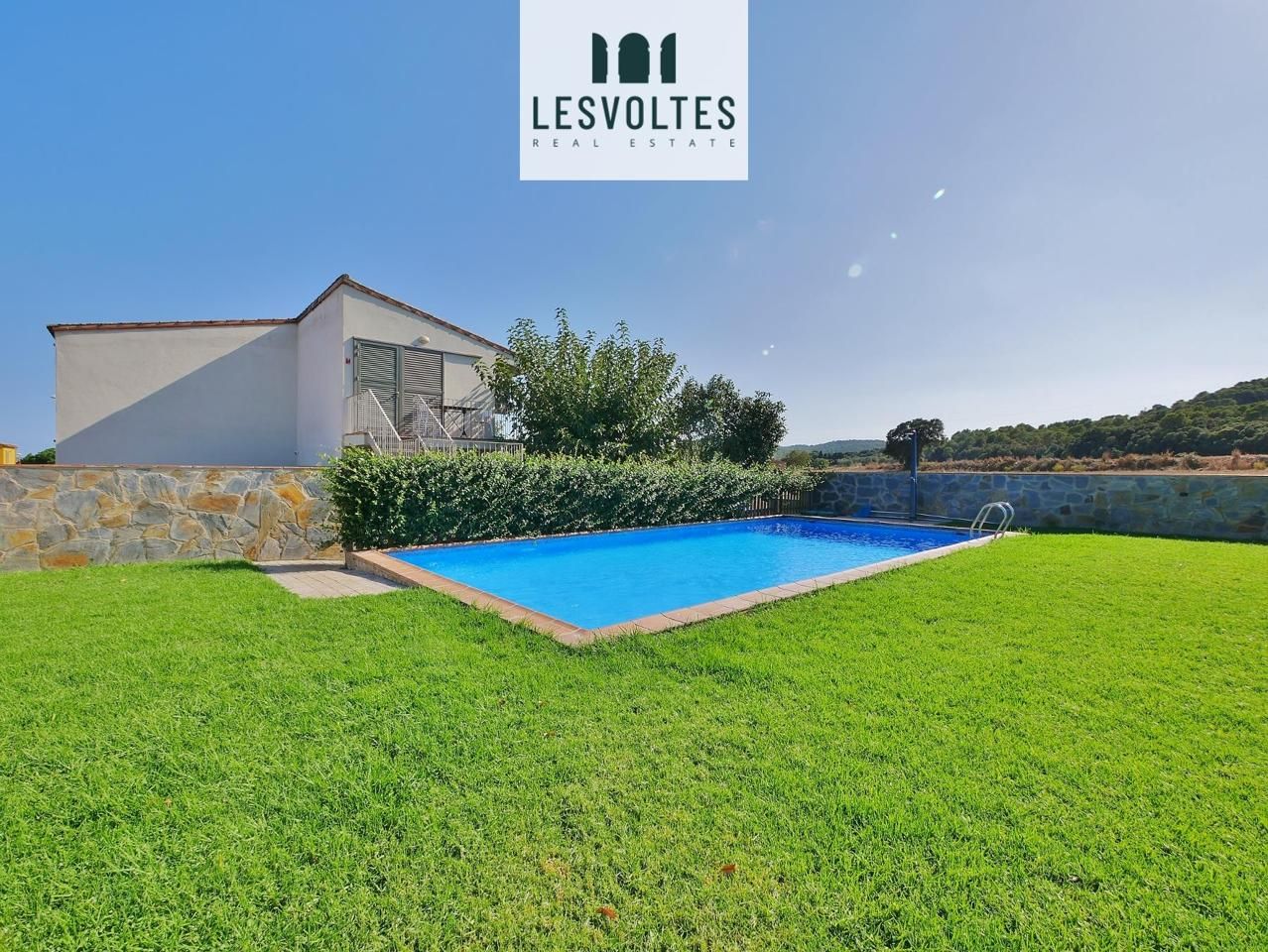 Flat to rent in Carrer Poues, Llofriu