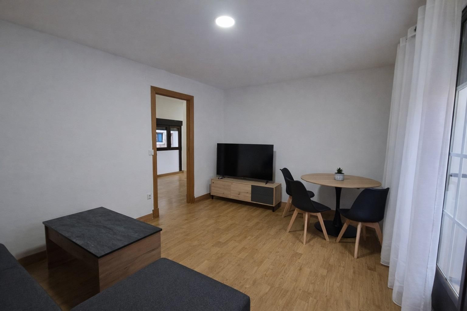 Sala de estar de Piso de alquiler en Plasencia con Aire acondicionado y Amueblado