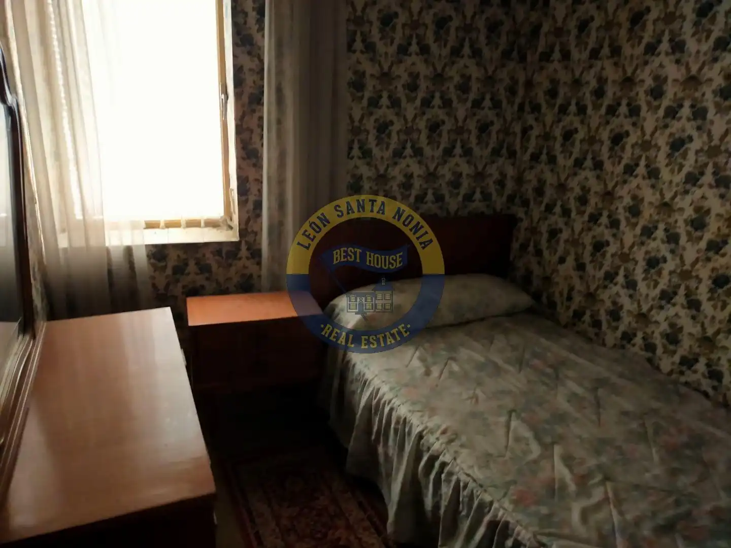 Bedroom of Country homes for sale in Mansilla de las Mulas  with Private garden and Balcony