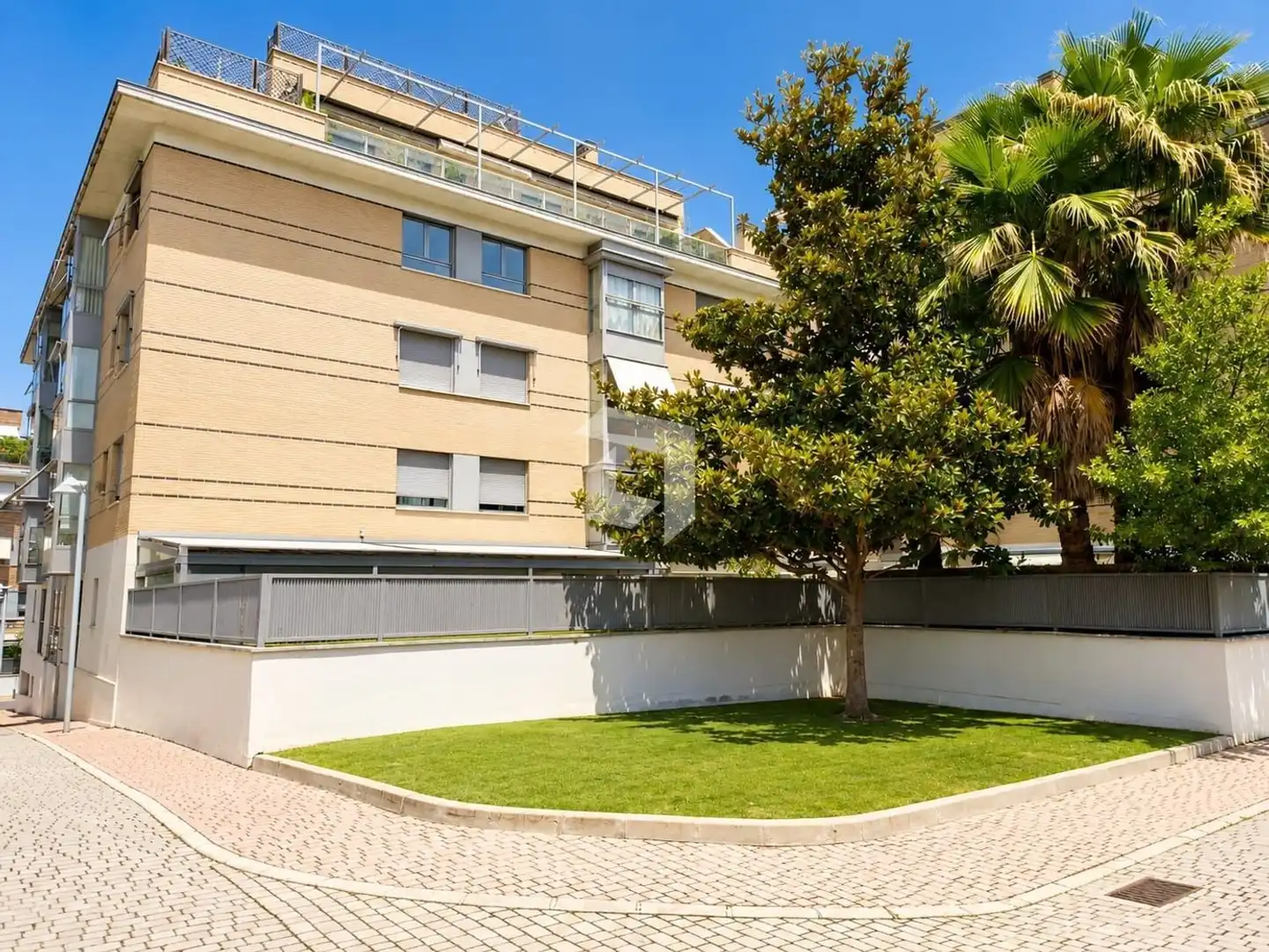 Vista exterior de Ático en venta en Madrid con Aire acondicionado, Calefacción y Terraza