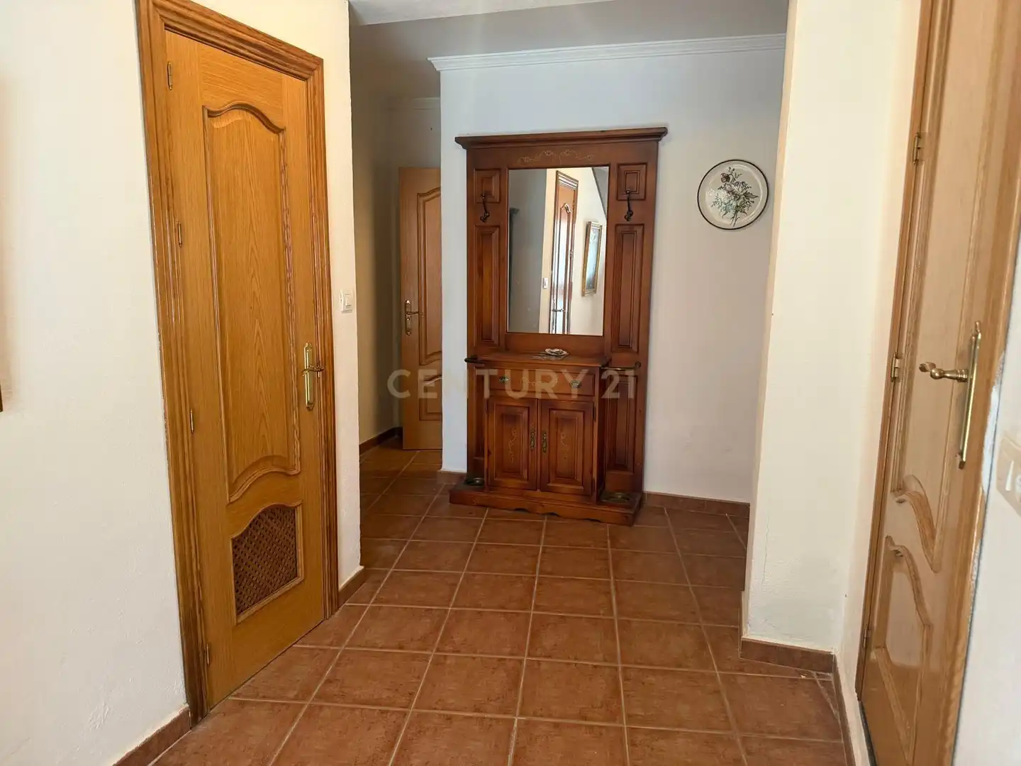 Casa adosada en venda en Otívar amb Traster i Rentadora