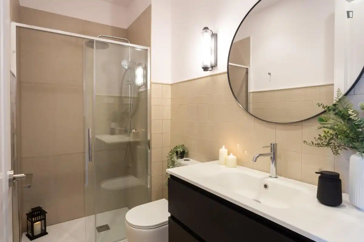Bany de Casa o xalet per a compartir en Gràcia
