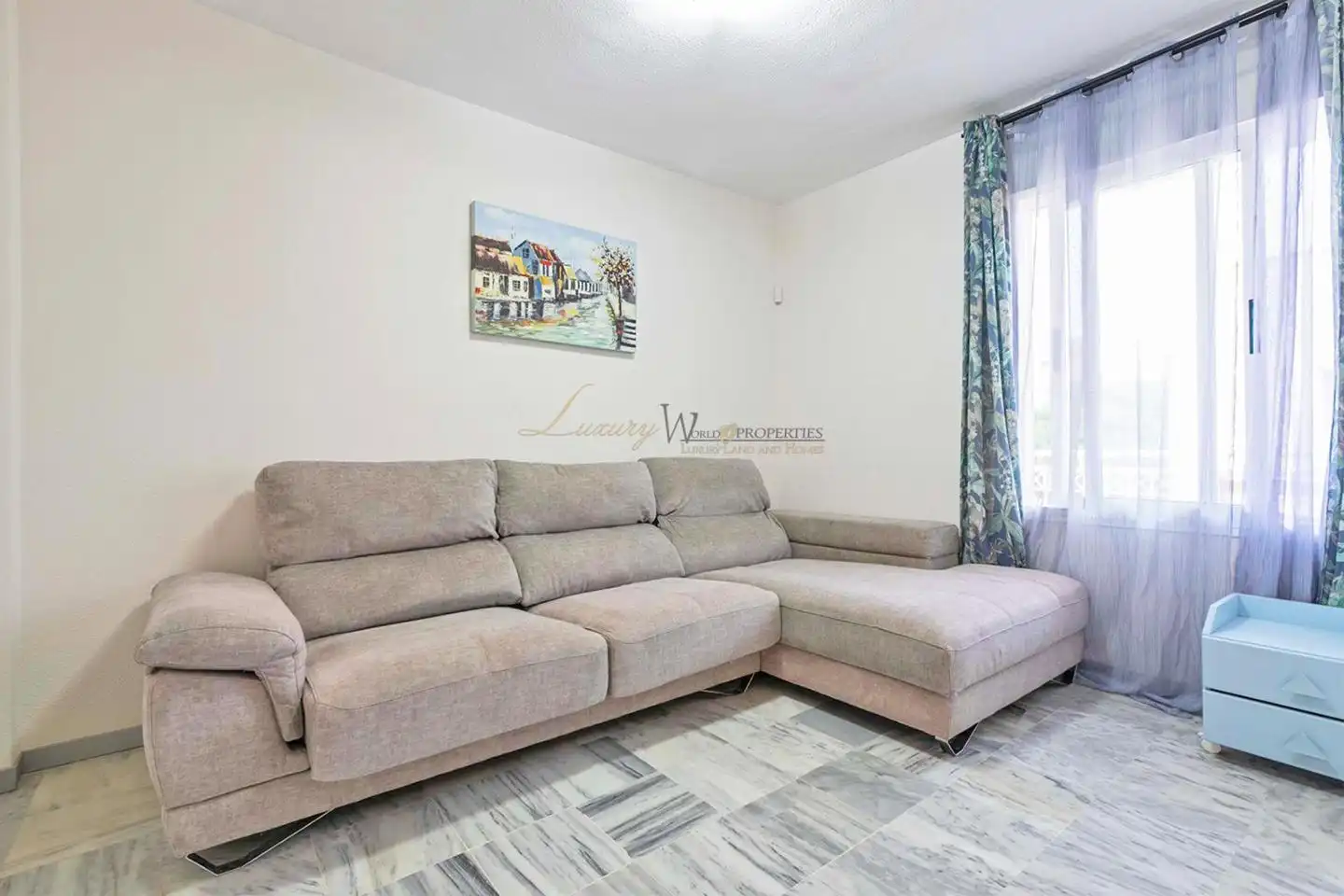 Sala d'estar de Apartament en venda en Arona amb Terrassa, Traster i Moblat
