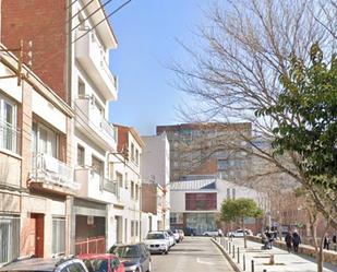 Exterior view of Single-family semi-detached for sale in Sabadell