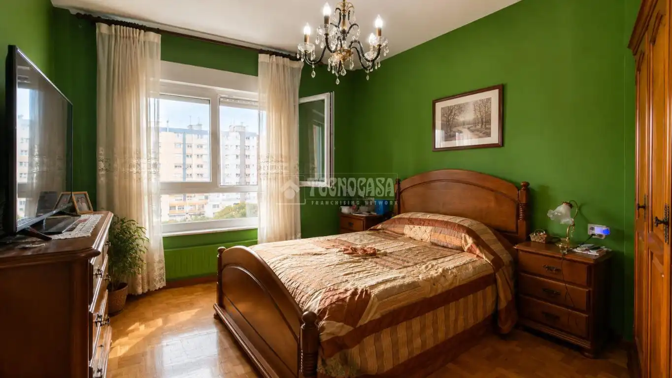 Habitación de Piso en venta en Gijón  con Calefacción y Terraza