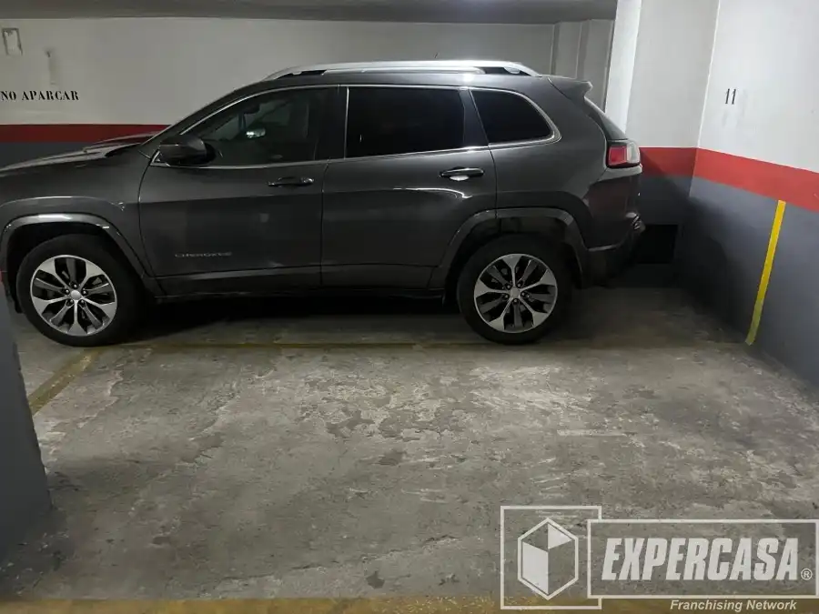 Parkplatz von Garage zum Verkauf in Valencia