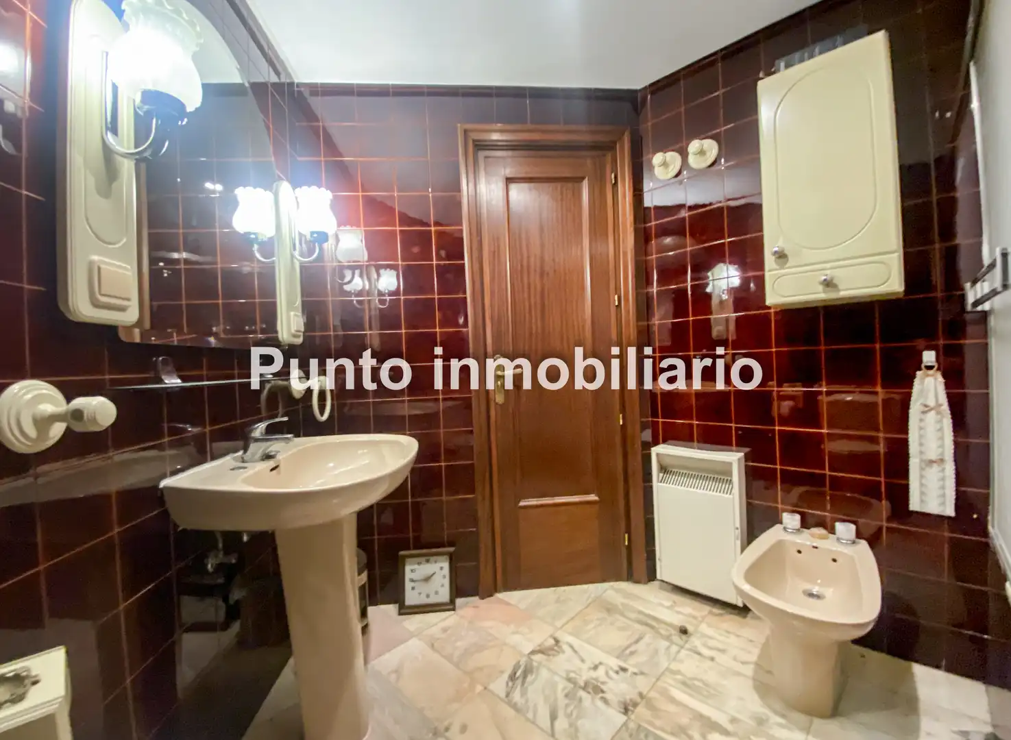 Bany de Pis en venda en Valladolid amb Calefacció, Parquet i Terrassa