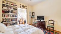 Bedroom of Flat for sale in  Madrid Capital  with Air Conditioner